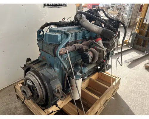 INTERNATIONAL DT 466E Engine Assembly