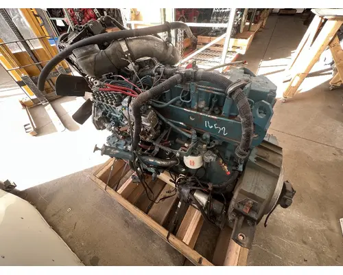 INTERNATIONAL DT 466E Engine Assembly