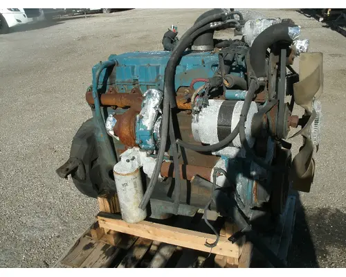 INTERNATIONAL DT 466E Engine Assembly