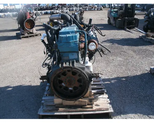 INTERNATIONAL DT 466E Engine Assembly