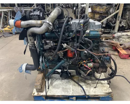 INTERNATIONAL DT 466E Engine Assembly