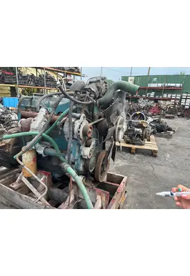 INTERNATIONAL DT 466E Engine Assembly