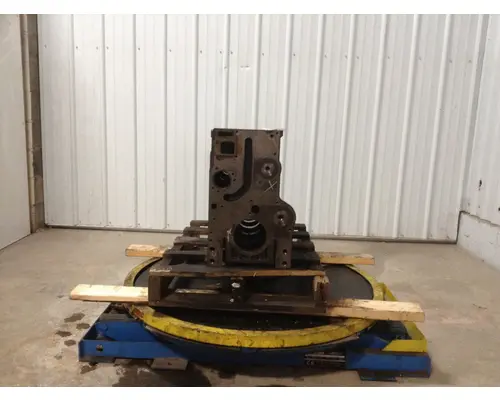 INTERNATIONAL DT 466E Engine Block