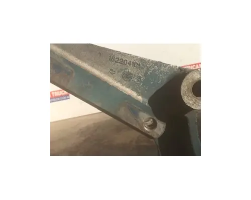 INTERNATIONAL DT 466E Engine Mounts