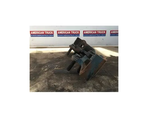 INTERNATIONAL DT 466E Engine Mounts