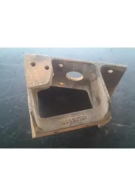 INTERNATIONAL DT 466E Engine Mounts