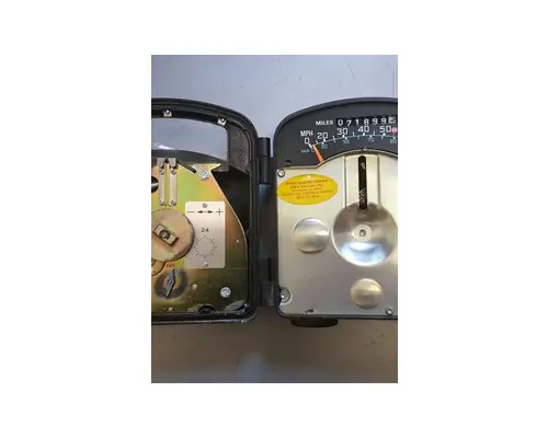 INTERNATIONAL DT 466E Engine Parts, Misc.