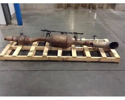 INTERNATIONAL DT 466E Exhaust DPF Assembly