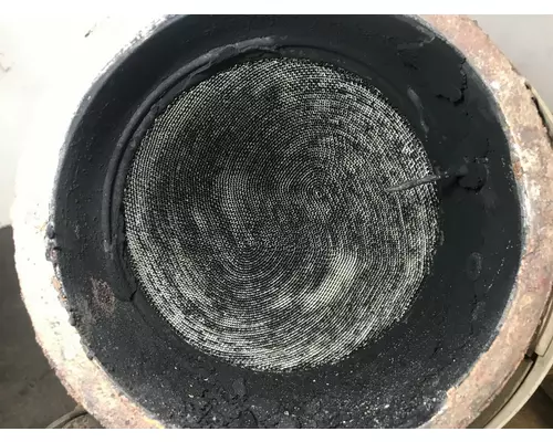 INTERNATIONAL DT 466E Exhaust DPF Assembly