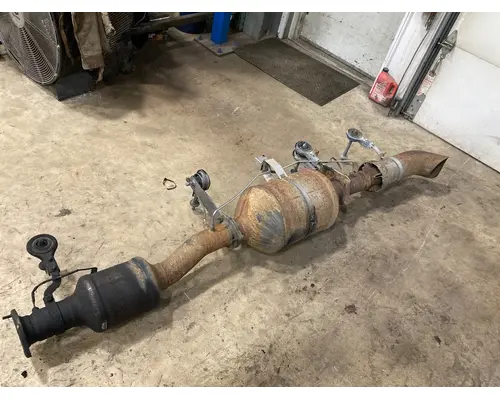 INTERNATIONAL DT 466E Exhaust DPF Assembly
