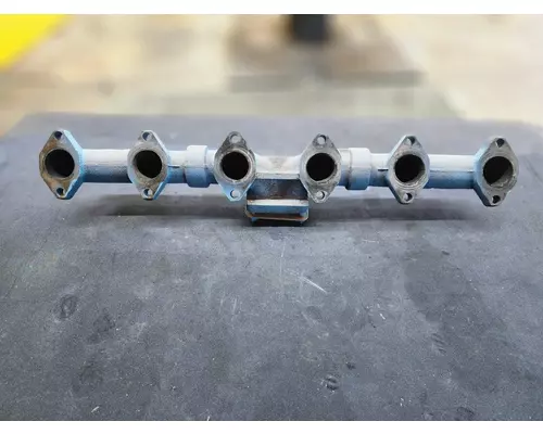 INTERNATIONAL DT 466E Exhaust Manifold