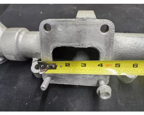 INTERNATIONAL DT 466E Exhaust Manifold