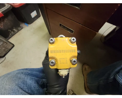 INTERNATIONAL DT 466E Fuel Injector