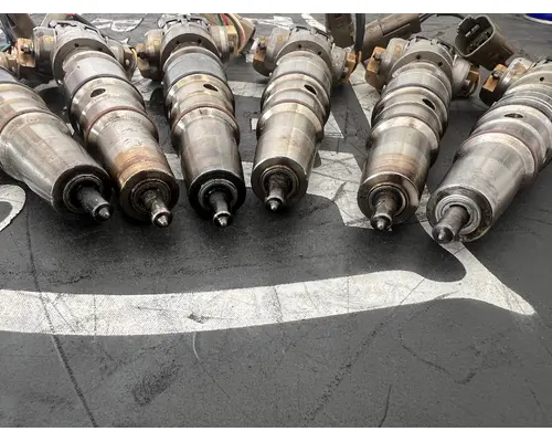 INTERNATIONAL DT 466E Fuel Injector