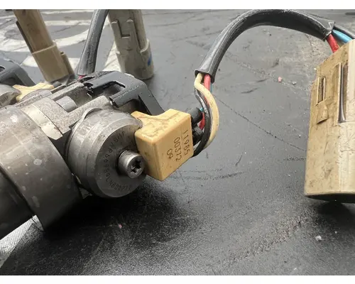 INTERNATIONAL DT 466E Fuel Injector