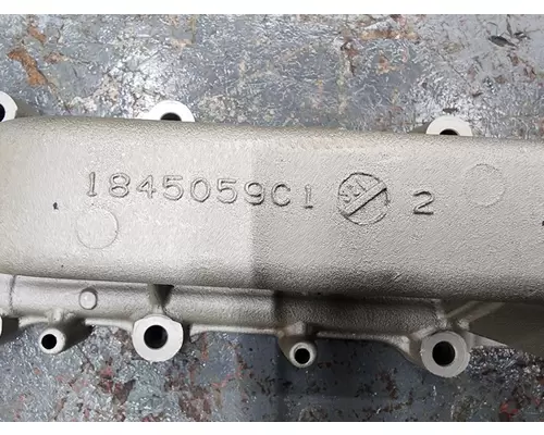 INTERNATIONAL DT 466E Intake Manifold