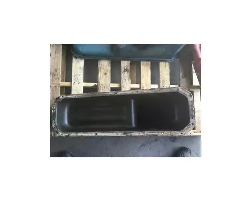 INTERNATIONAL DT 466E Oil Pan