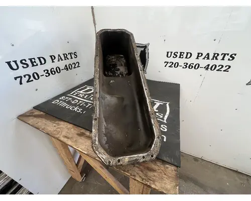 INTERNATIONAL DT 466E Oil Pan