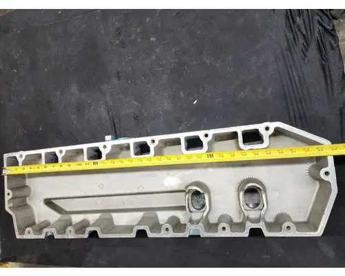 INTERNATIONAL DT 466E Valve Cover