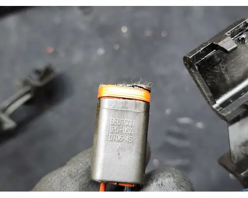 INTERNATIONAL DT 466E Valve Cover