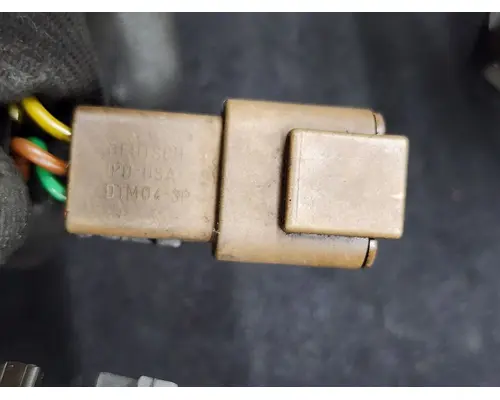 INTERNATIONAL DT 466E Valve Cover