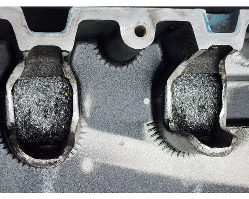 INTERNATIONAL DT 466E Valve Cover