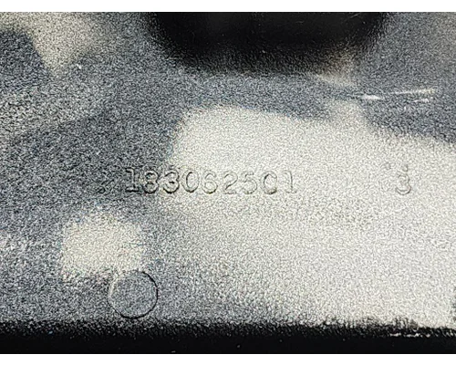 INTERNATIONAL DT 466E Valve Cover