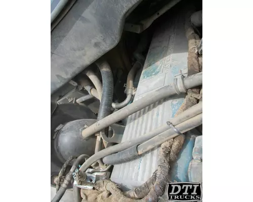 INTERNATIONAL DT 466E Valve Cover