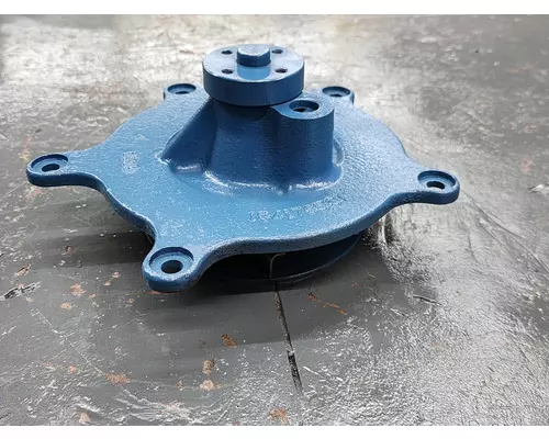 INTERNATIONAL DT 466E Water Pump