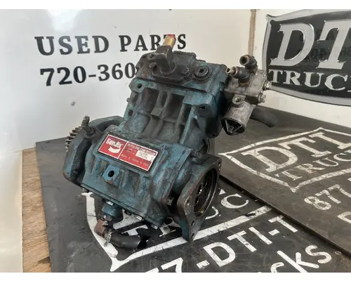 INTERNATIONAL DT 466M Air Compressor