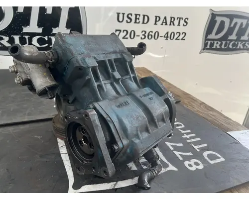 INTERNATIONAL DT 466M Air Compressor