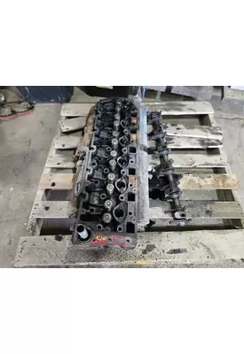 INTERNATIONAL DT 466 Cylinder Head