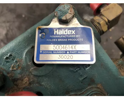 INTERNATIONAL DT 530E Air Compressor