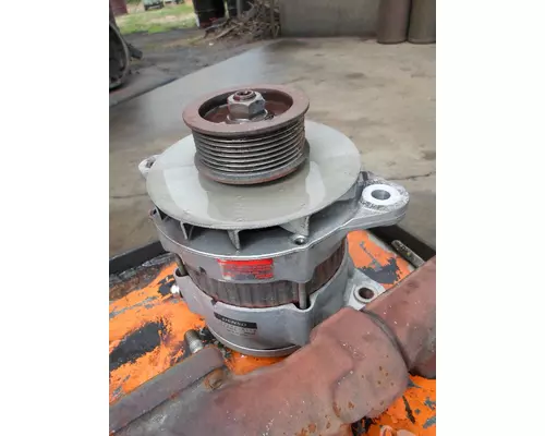 INTERNATIONAL DT 530E Alternator