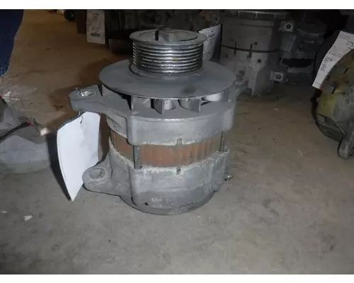 INTERNATIONAL DT 530E Alternator