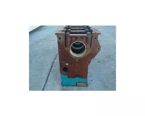 INTERNATIONAL DT 570 Cylinder Block