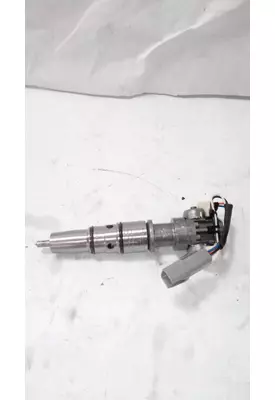 INTERNATIONAL DT-HT570 EPA 04 Fuel Injector