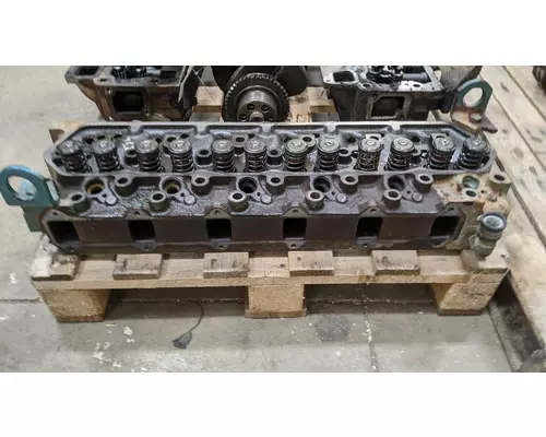 INTERNATIONAL DT360 Cylinder Head