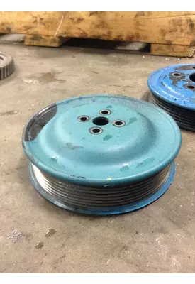 INTERNATIONAL DT466 / DT530 Pulley