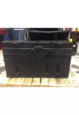 INTERNATIONAL DT466 EGR Cylinder Block