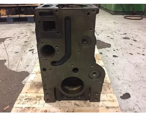 INTERNATIONAL DT466 EGR Cylinder Block