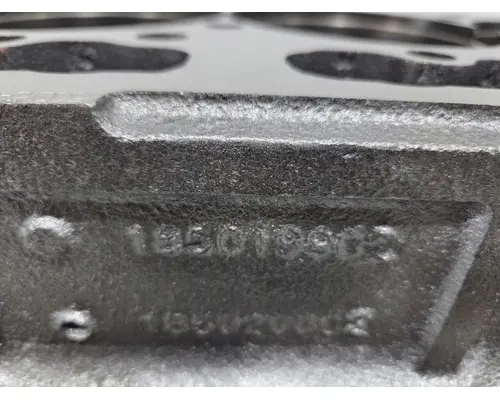 INTERNATIONAL DT466 EGR Cylinder Block