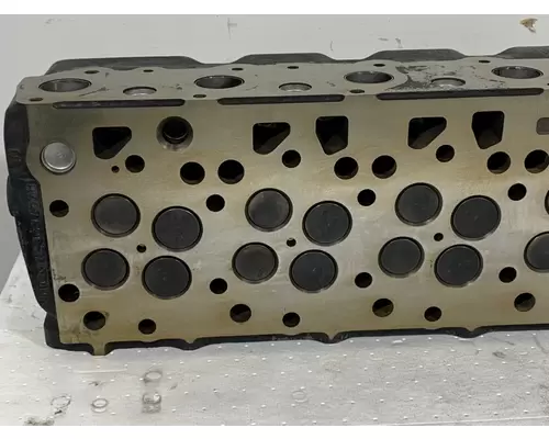 INTERNATIONAL DT466 EGR Cylinder Head
