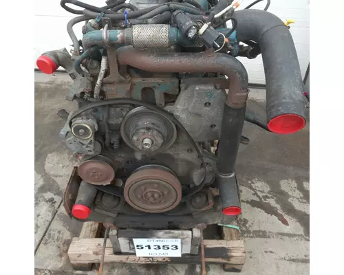 INTERNATIONAL DT466 EGR Engine Assembly