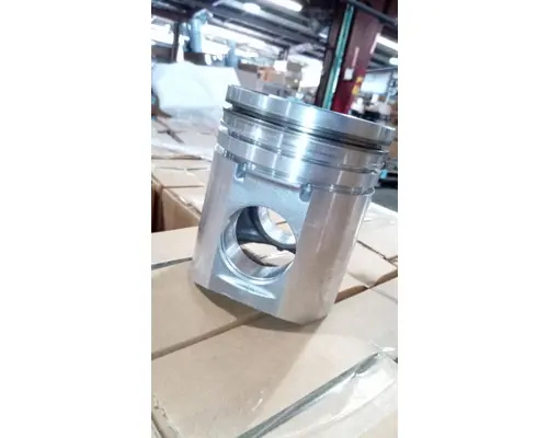 INTERNATIONAL DT466 NGD-P (MECH) Piston