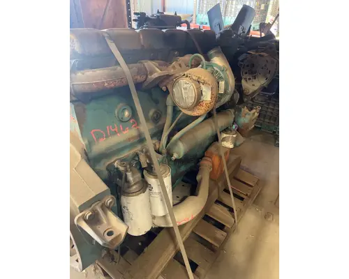 INTERNATIONAL DT466A ENGINE ASSEMBLY