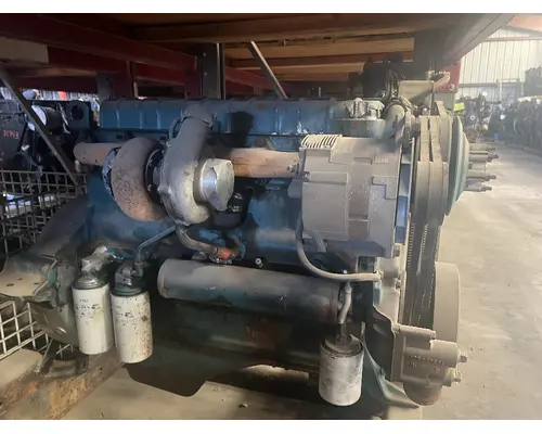 INTERNATIONAL DT466A ENGINE ASSEMBLY