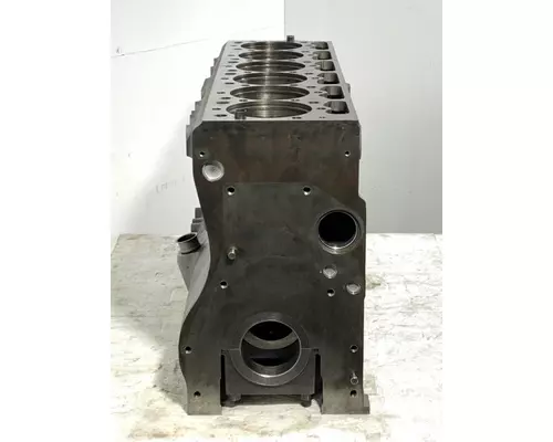 INTERNATIONAL DT466B Engine Block