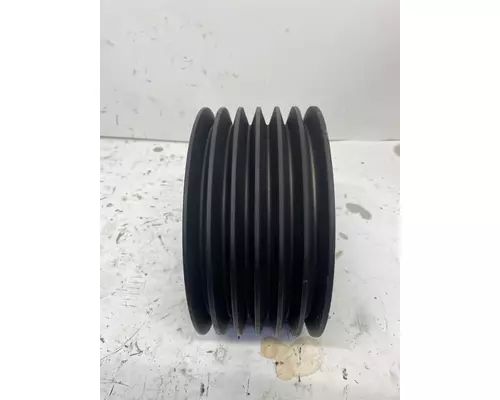 INTERNATIONAL DT466B Engine Pulley