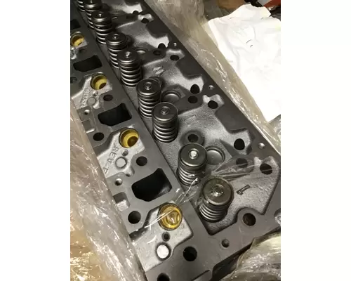 INTERNATIONAL DT466C CHARGE AIR COOLED CYLINDER HEAD